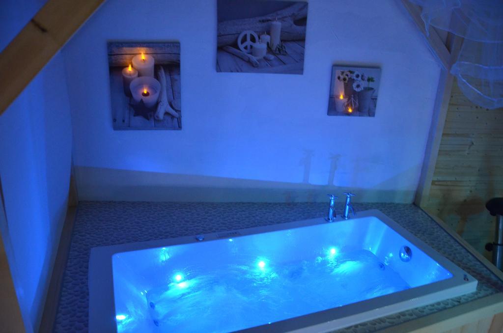 Bed and Breakfast Relais Mont Jura Adults Only Лелекс Экстерьер фото