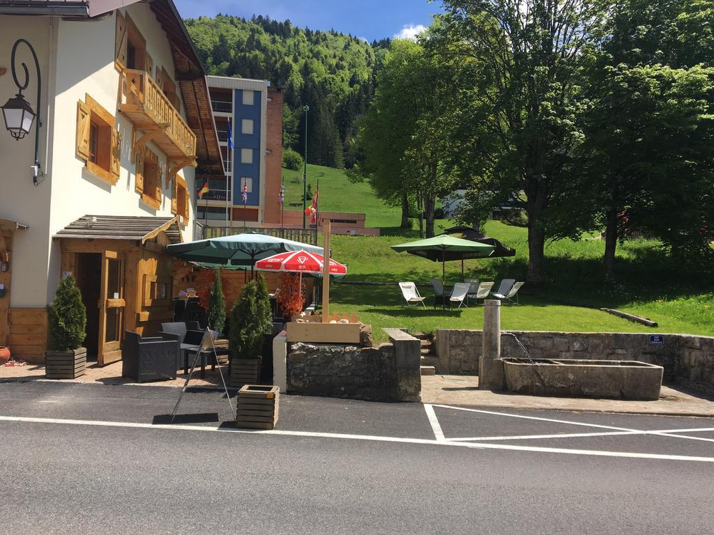 Bed and Breakfast Relais Mont Jura Adults Only Лелекс Экстерьер фото